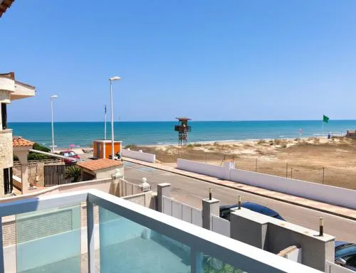 Vacaciones con el Mediterráneo a menos de 50 metros