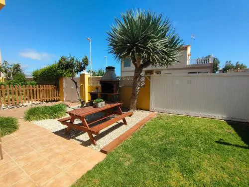 VILLA ALGUER - Chalet junto a la playa del Marenyet de Cullera