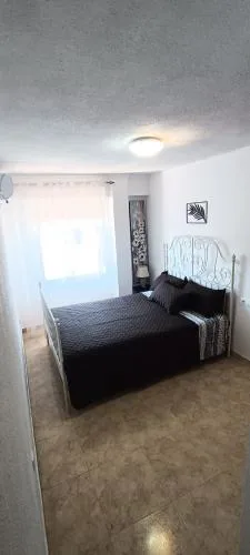 Apartamento con 3 dormitorios 3 minutos hasta la playa