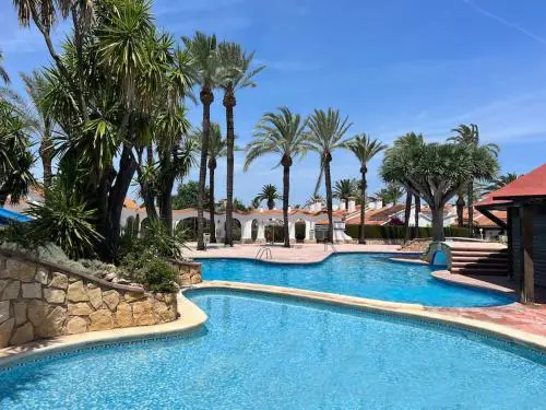 Bonito apartamento junto al mar