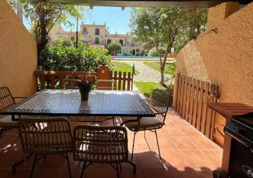 Charming house with pool, not far from beaches, mountain and city