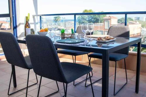 Coqueto apartamento con vistas al mar