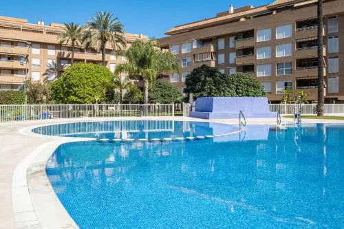 Denia Beach & Pool - Modern Flat near the Port with Parking