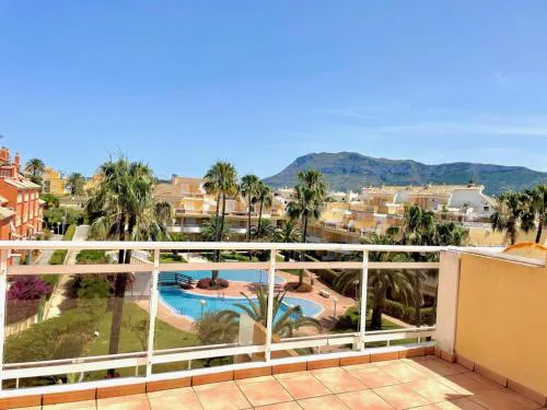 Dúplex luminoso con piscina y parking en Denia - ES-373-17