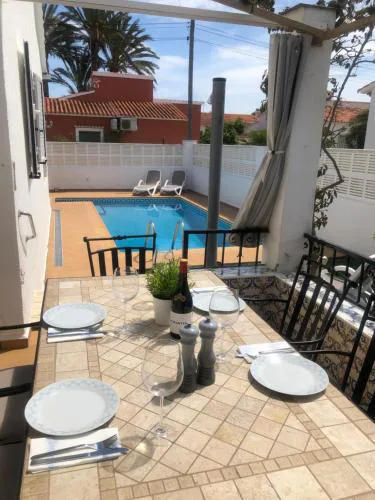 Vakantiehuis met verwarmd prive zwembad