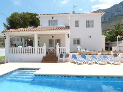 Villa Blanca