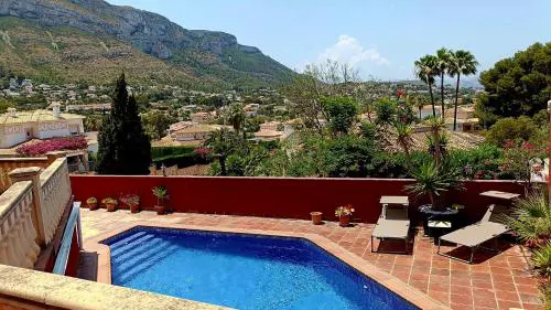 Villa maravillosa con piscina y buenas vistas