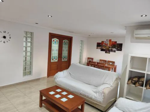 Elche Stay 2, Amplio con garaje, 3 Dorms, 1 Baño