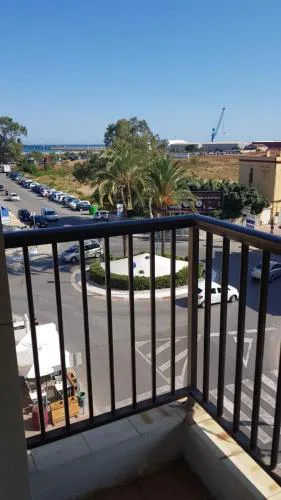 Charming beachfront apartment/ Encantador apartamento frente al mar