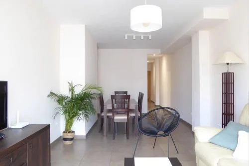 Coqueto apartamento de 3 habitaciones by Hometels