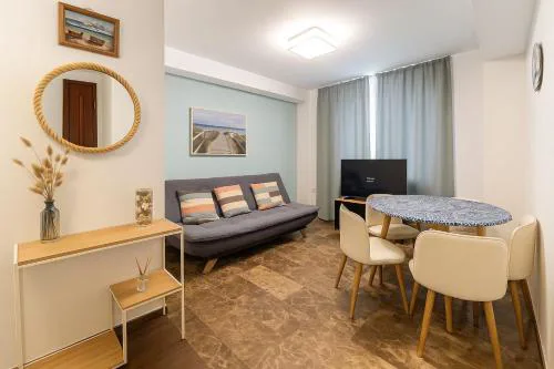 Del Mar one bed flat