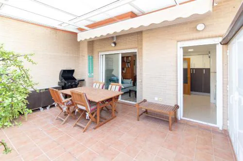 Global Vacacional, Apartamento con gran terraza en la playa de Puerto Sagunto