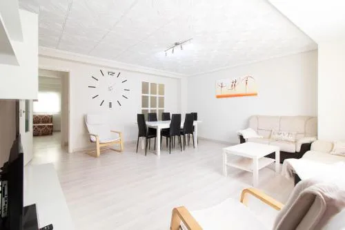 Global Vacacional, Apartamento de 4 habitaciones a 100 m de la playa