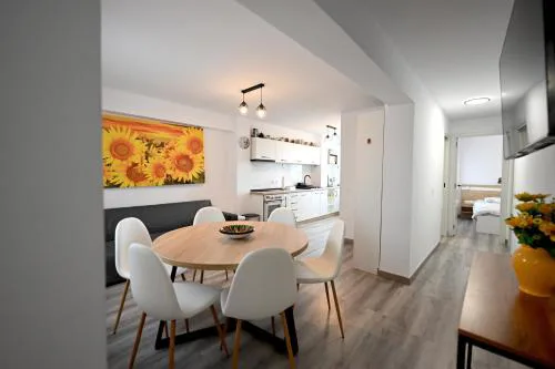 Victoria Apartment