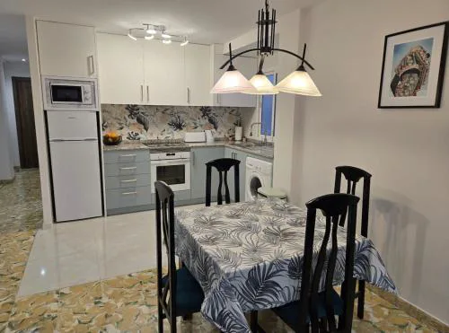 Desigual apartamento con 3 AC