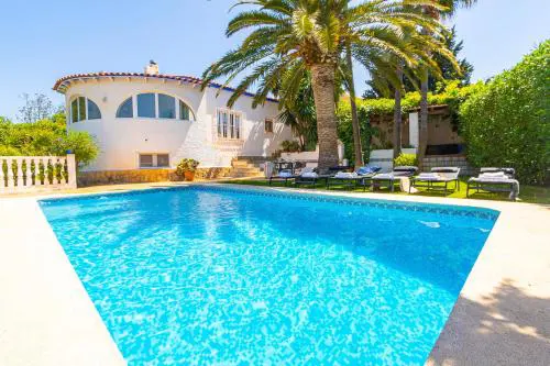 Villa Oasis by Abahana Villas