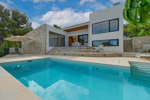 Bonita stay: B Sky: Piscina caliente, vistas, wifi