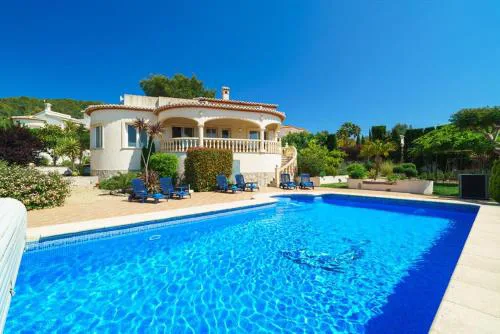 Casa Rio by Aguilarent