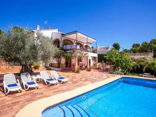 Holiday Home Villa Rubi by Interhome