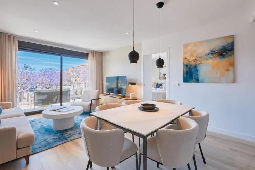 Luxury Apartment Tamana Essence - by Welcomely