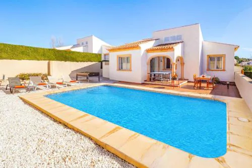 Villa Azafran by Villa Plus