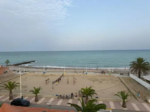 Oceanfront Ideal for couples and teleworking