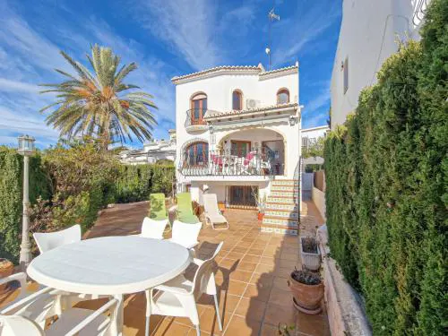 Casa Isabel Moraira by Mandalay Rentals