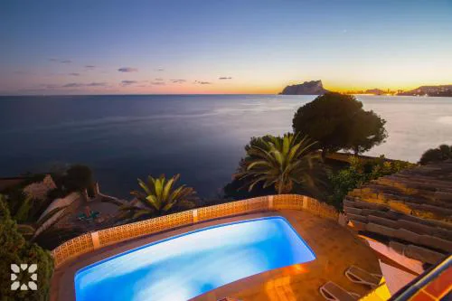 Villa Dauphin by Abahana Villas