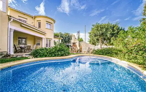 Beautiful Home In Oliva With Kitchen