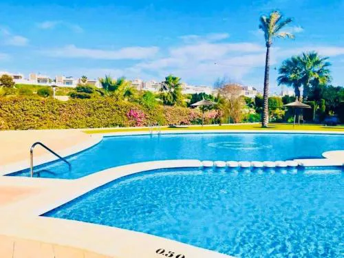 Casa Beth Villamartin 2 Bedroom/ 2 Bathroom with Pool