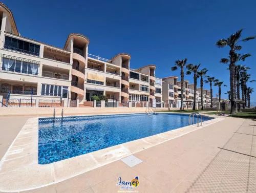 Traditional Ground Floor Apt in Punta Prima R537