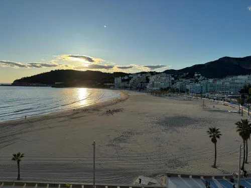 APARTAMENTO CON IMPRESIONANTES VISTAS AL MAR