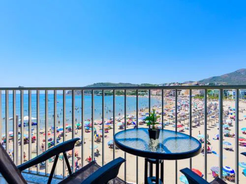 Apartment Grimaca Playa de la Concha by Interhome