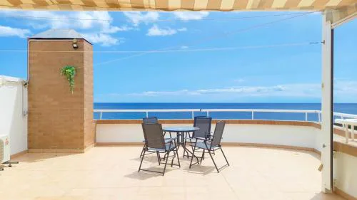 AyF FRONTAL AL MAR,TERRAZA DE 40M Y 3 HABITACIONES
