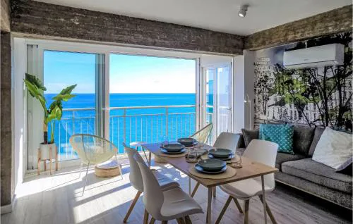 Beautiful Apartment In Oropesa Del Mar