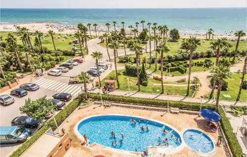 Beautiful Apartment In Oropesa Del Mar