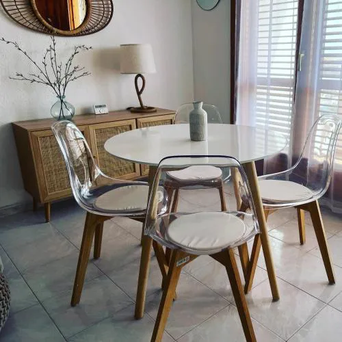 Hola Apartments P28