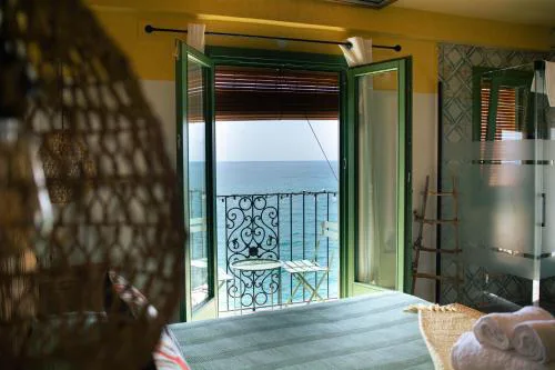 Joanna Hotel
