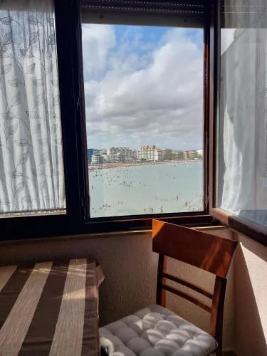 Porteta sobre el mar