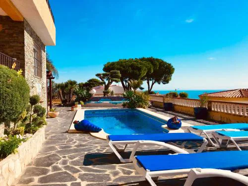 VILLA MIRAMAR