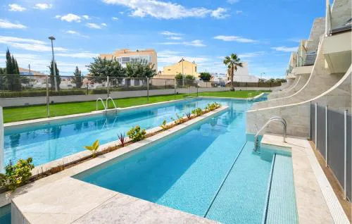 Beautiful Apartment In Pilar De La Horadada