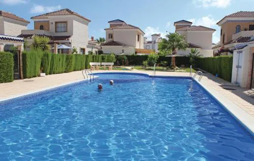 Beautiful Home In Guardamar Del Segura
