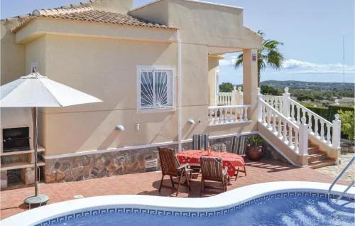 Beautiful Home In Quesada-Rojales