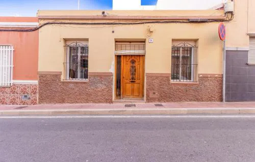 3 Bedroom Cozy Home In Santa Pola