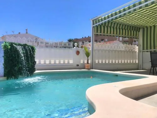 Cottage private pool