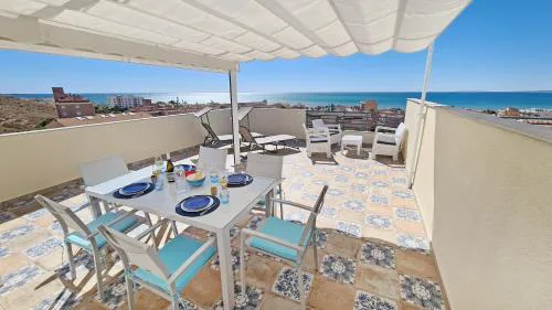 Penthouse with Panoramic View by NRAS