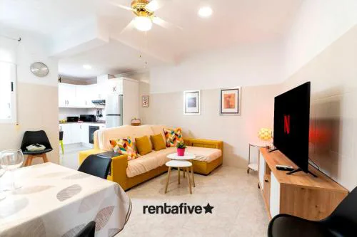 rentafive - Casa - Terraza - 4 min playa