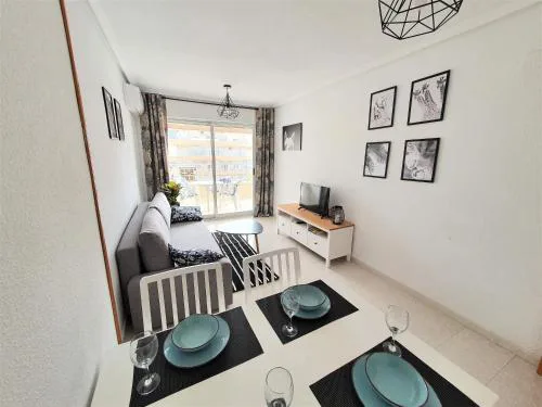 Santa Pola Salamanca 10 apartamento, fibra óptica, lavavajillas, aire acondicionado, gran terraza, Grand Playa 450m