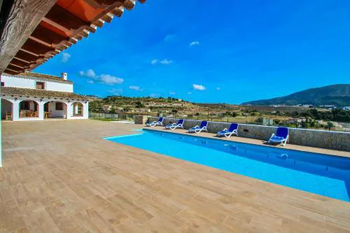 Rosalia - holiday home with panoramic view and private pool in Teluda