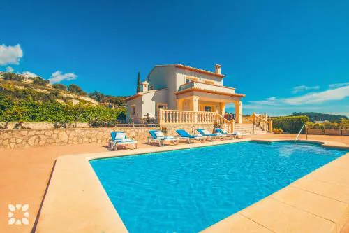 Villa Azalea by Abahana Villas